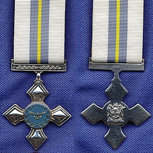 Air_Force_Cross_(CA)