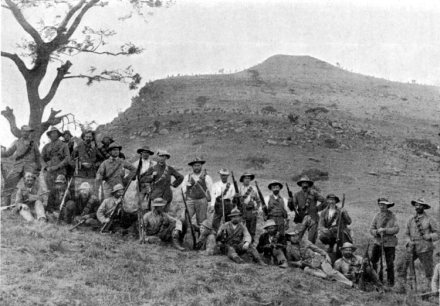 4-Boers_at_Spion_Kop_1900_-_Project_Gutenberg_eText_16462
