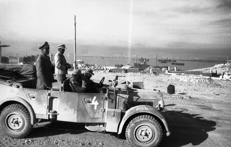 Tobruk, Rommel und Bayerlein, Hafen