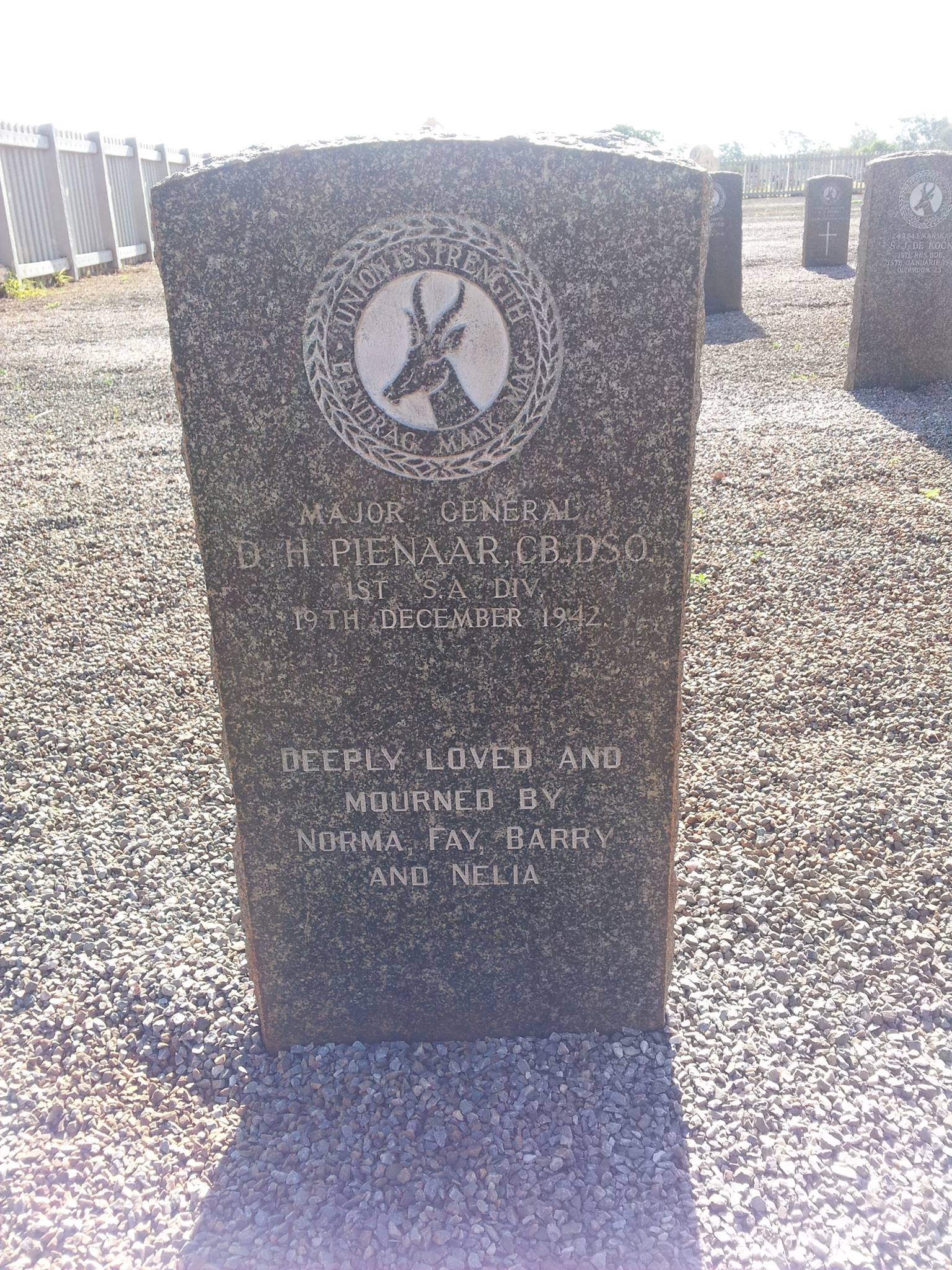 25626160_885298981647845_7204091414452226149_o