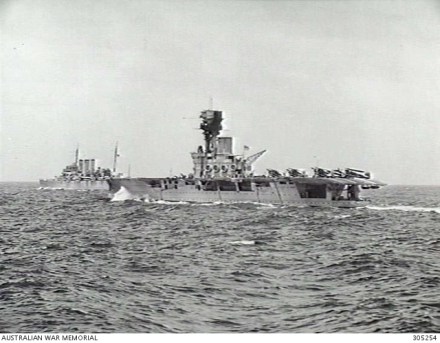 HMS_Hermes_June_1940