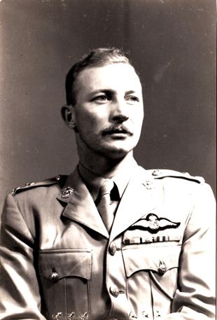 AG8.jpg.opt310x457o0,0s310x457