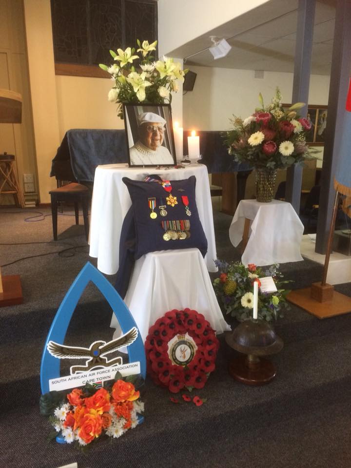 41387977_2241038859458433_827225609041084416_n