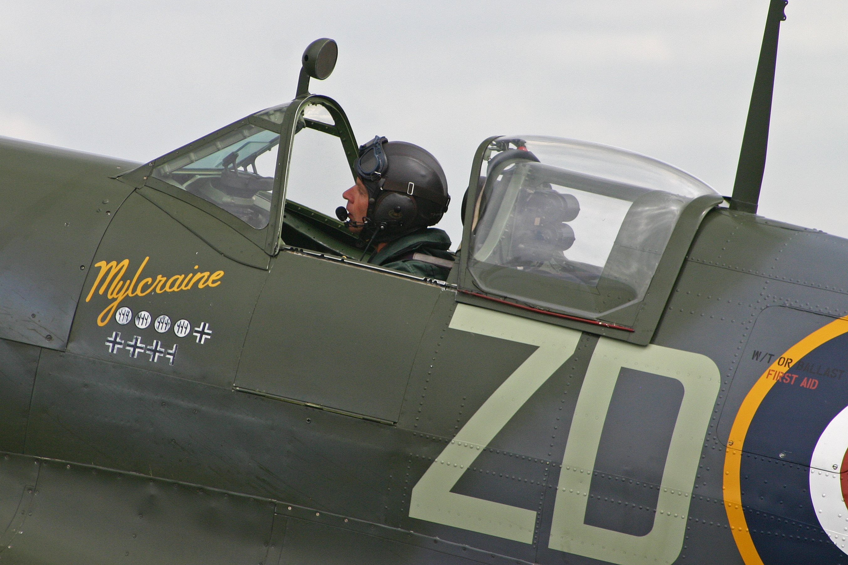 VS_Spitfire_IXc_MH434_ZD-B_(G-ASJV)_(6997151552)
