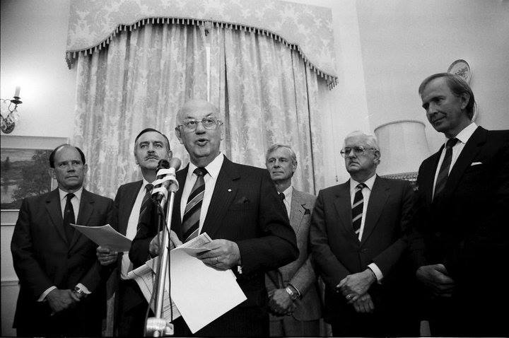 934625_10151641124376480_1714349803_n